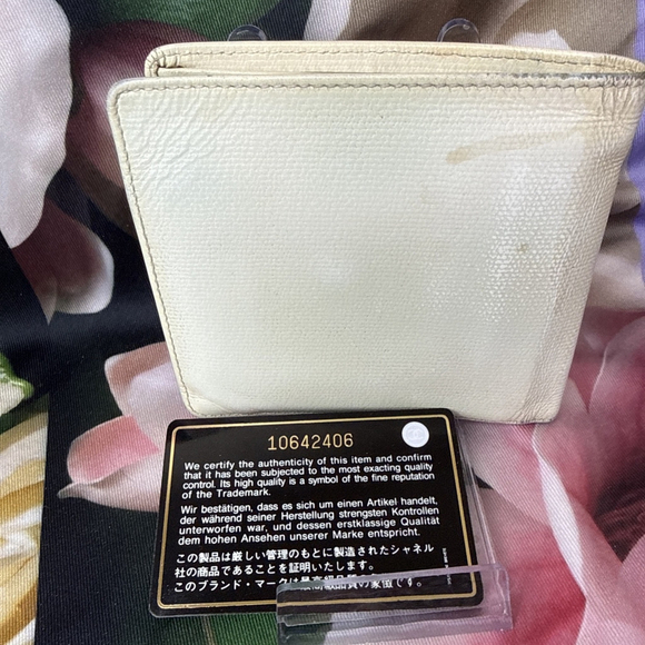 Chanel Caviar Leather Skin Coco Chanel Bi Fold Beige Wallet Vintage Authentic - Picture 6 of 11